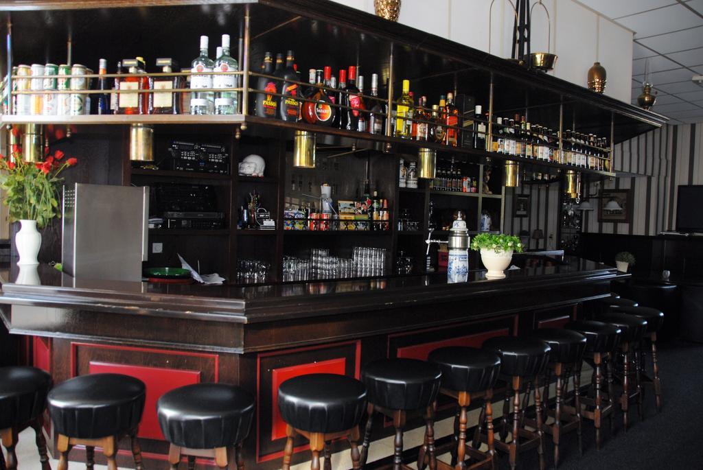 Hulsebos Hotel Zuidbroek ภายนอก รูปภาพ